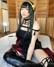 Mayu Shinsaki – Yor