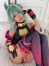 最強属性68写真集 前乃菜々