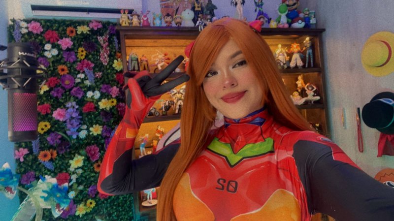 Asuka Langley Cosplay GundamChick