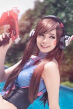 Ultimate Senpai Alice – D.Va