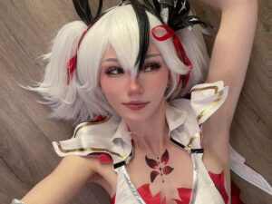 Celebi cosplay – Camellya