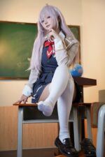 【喜欢爱理吗】不时以俄语轻声遮羞的邻座艾莉同学