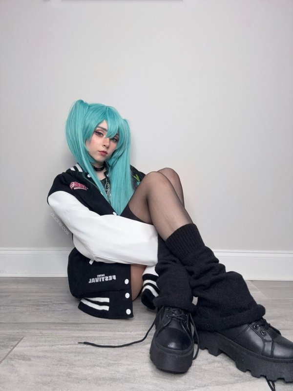 Duckie – Miku