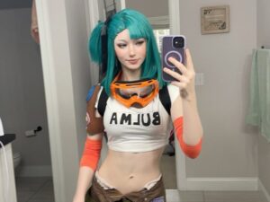 Celebi cosplay – Bulma
