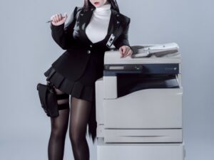 半半子 – 蔚蓝档案 调月莉音