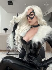 Kaya Nilson – Black Cat