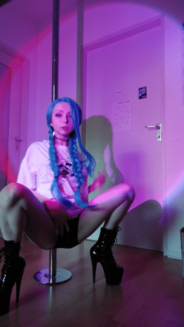 Demonkittyy – Jinx pole dance