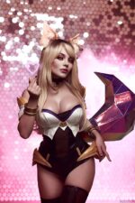 Kalinka Fox – Ahri (KDA Band)
