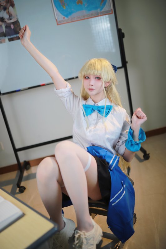 上杉绘黎落 – 蔚蓝档案 飞鸟马时 校服