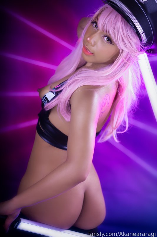 Akane Araragi – Chloe